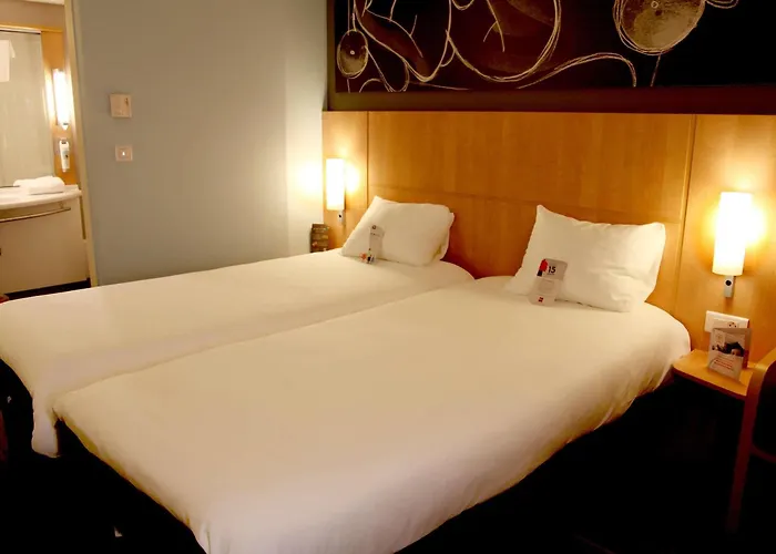 Hôtel 3 étoiles: ibis Les Herbiers